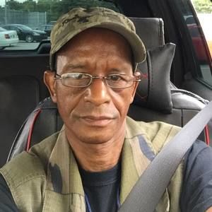 Meet your Posher, Abdoul